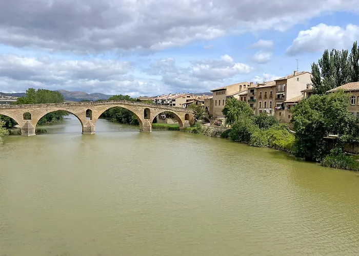 s Puente La Reina